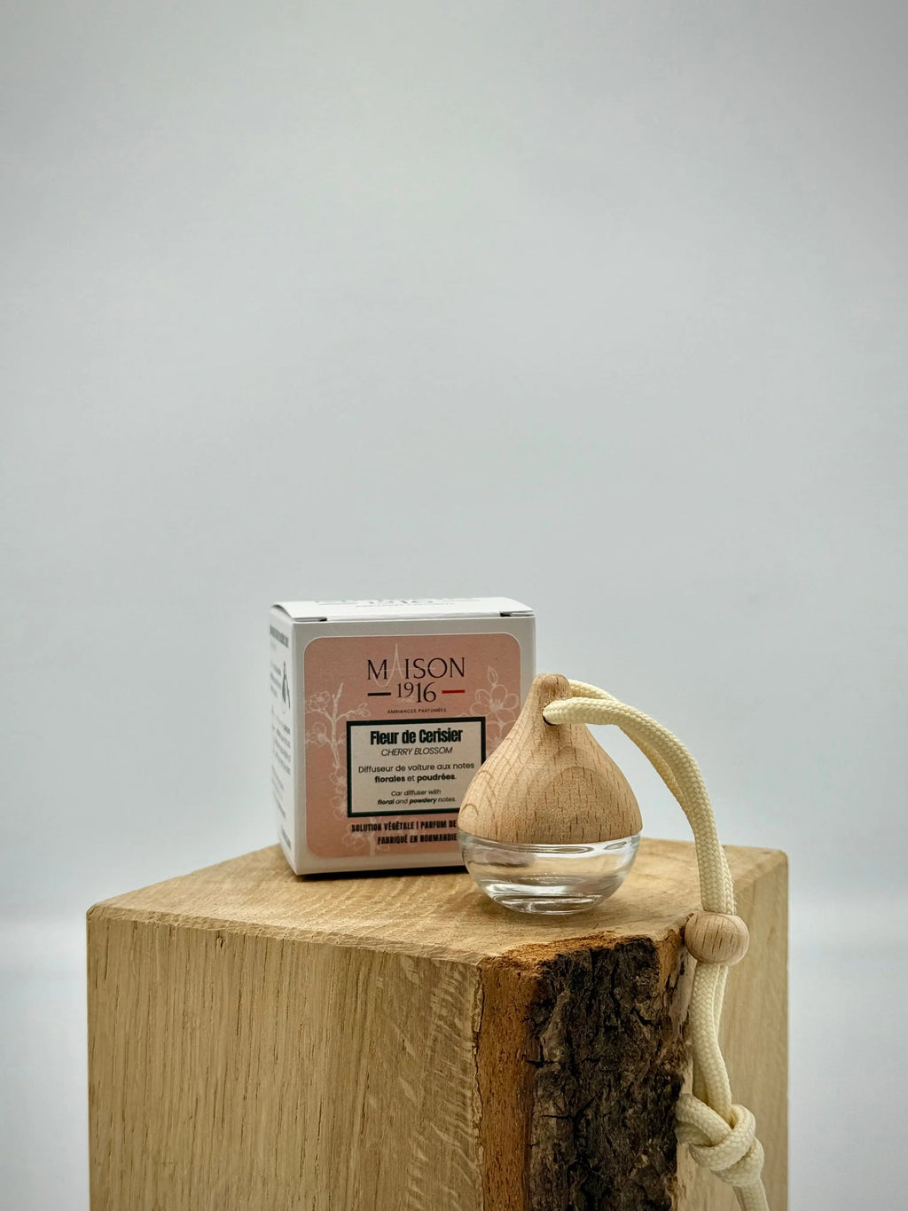 Diffuseur de Voiture 🚗 Fleur de Cerisier | Maison 1916 ✨ Maison 1916