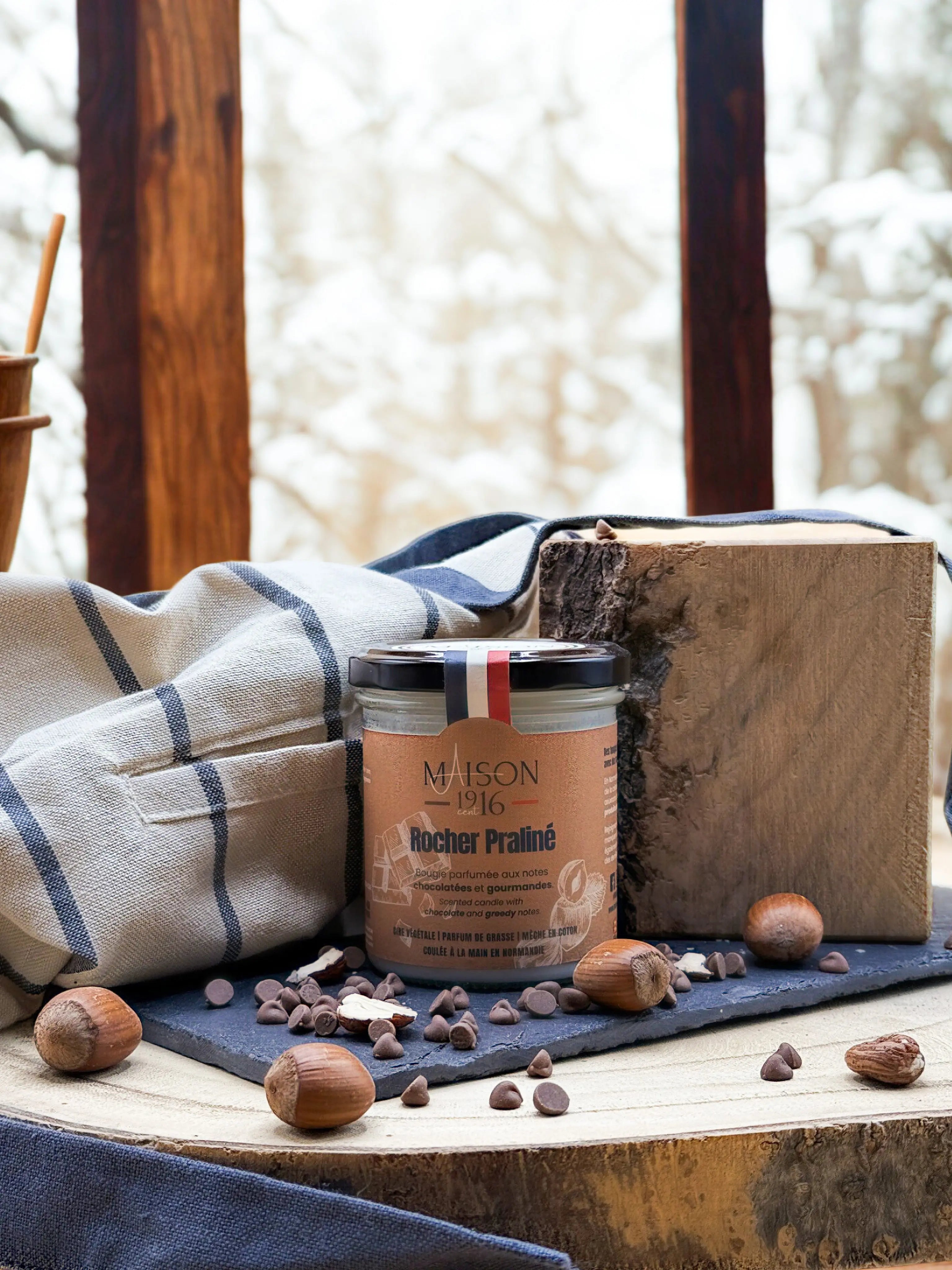 Bougie Parfumée - Rocher Praliné | Maison 1916✨ Maison 1916